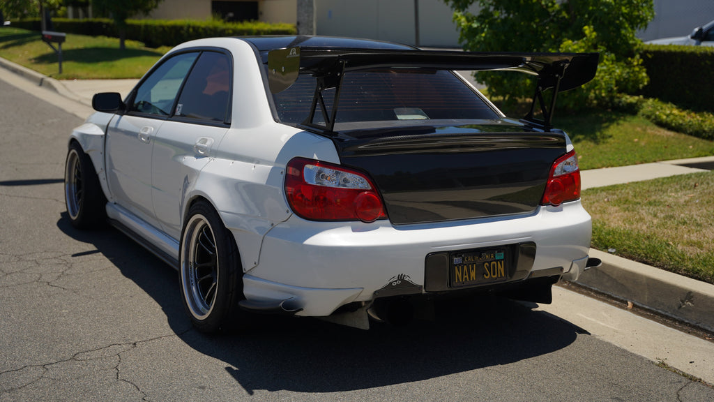 APR Performance Carbon Fibre License Plate Frame image 2