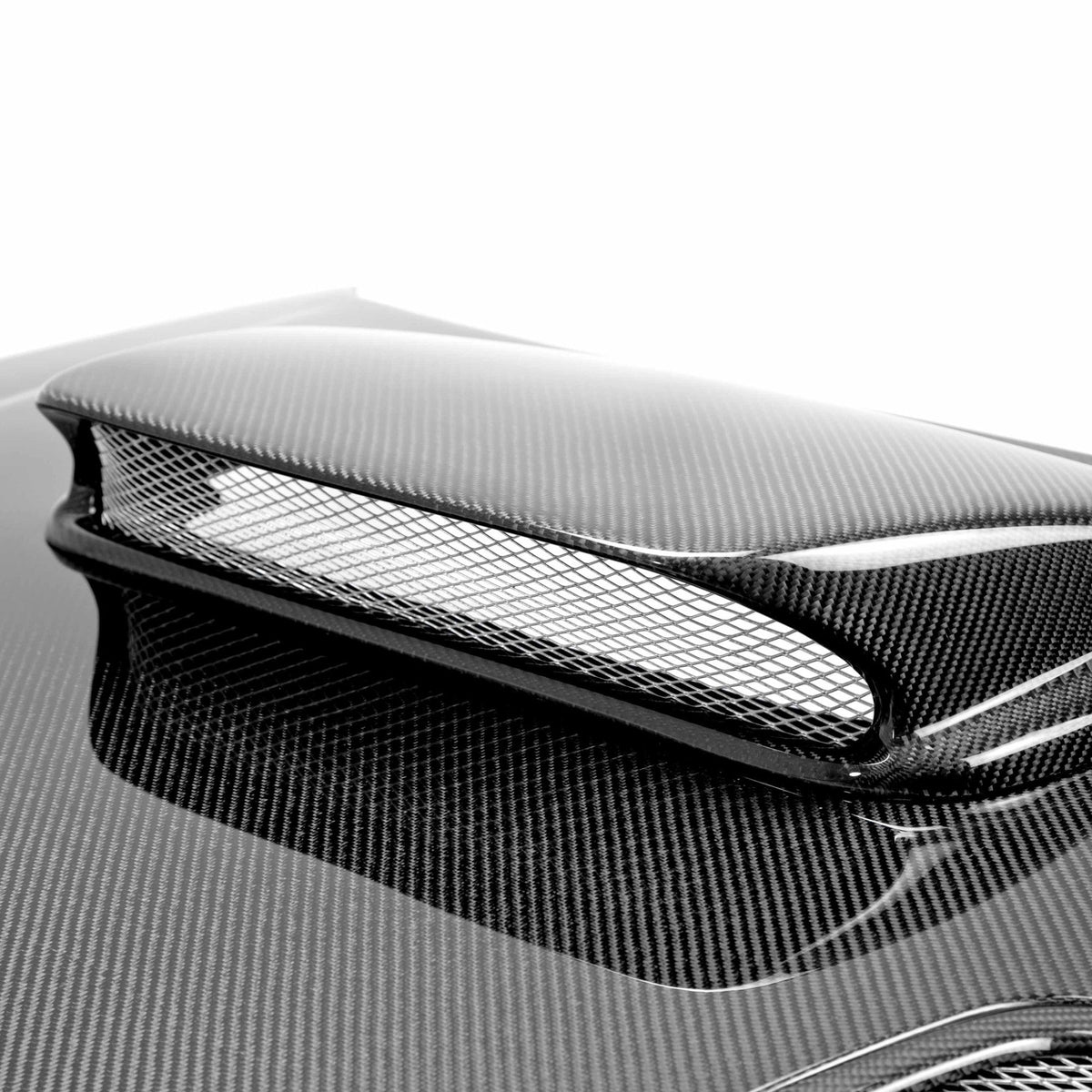 Seibon OE-Style Carbon Fibre Hood image 3