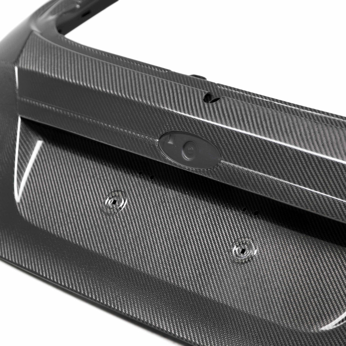 Seibon OE-Style Carbon Fibre Trunk image 3